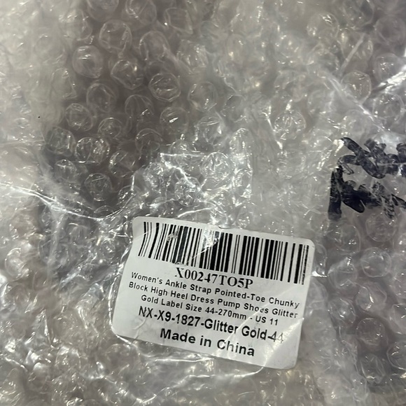 NWT Glitter Gold Pointed Toe Ankle Strap Block Heel Shoe Size 11 - Picture 2 of 7